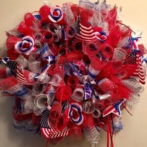 New American Flag  Curly Deco Mesh Red Blue Door Wall Wreath 4th Of July